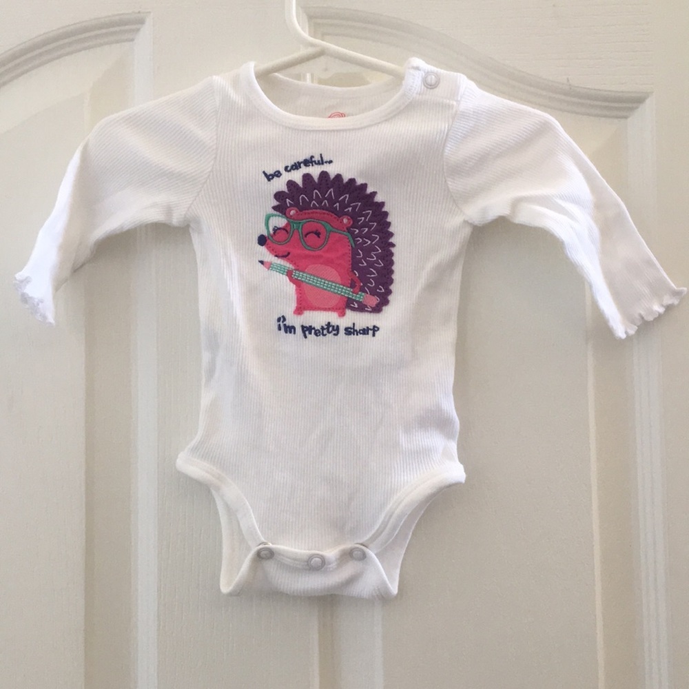 Newborn’s okie dokie Porcupine Onesie (NB)